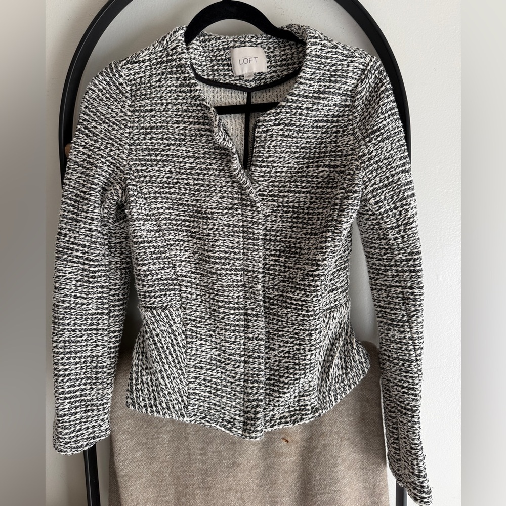 LOFT Women's Black and White Tweed Jacket